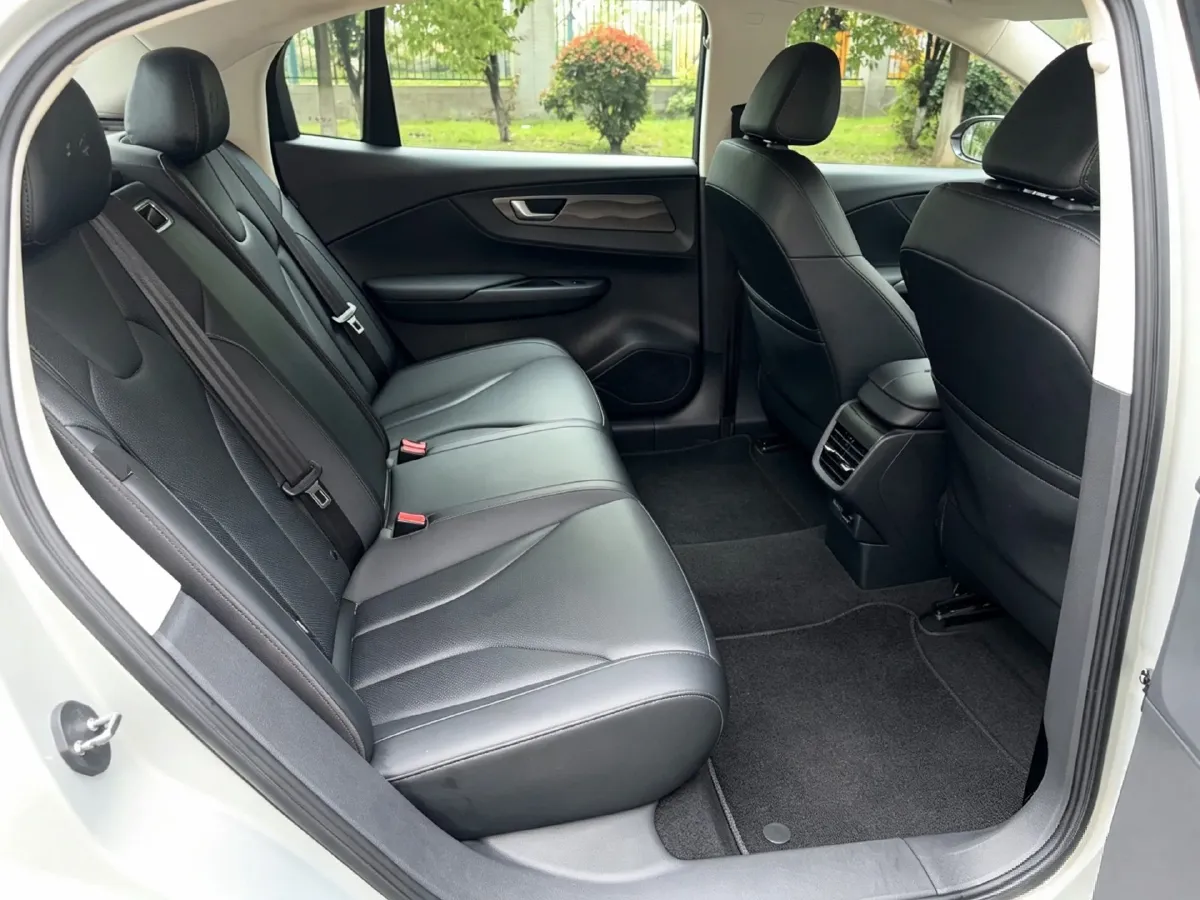 2023 HongQi E-QM5 BEV 54KWH,autocango,china used car exporter,china ev exporter,chinese used car exporter,chinese used ev exporter