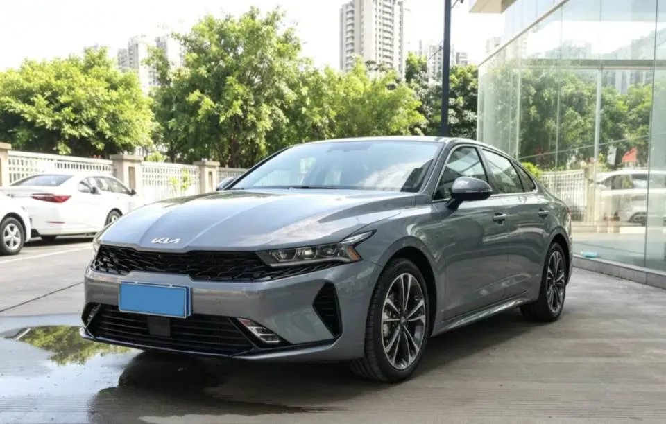 2021 Toyota Camry 2.0L 178HP L4 CVT,autocango,china used car exporter,china ev exporter,chinese used car exporter,chinese used ev exporter