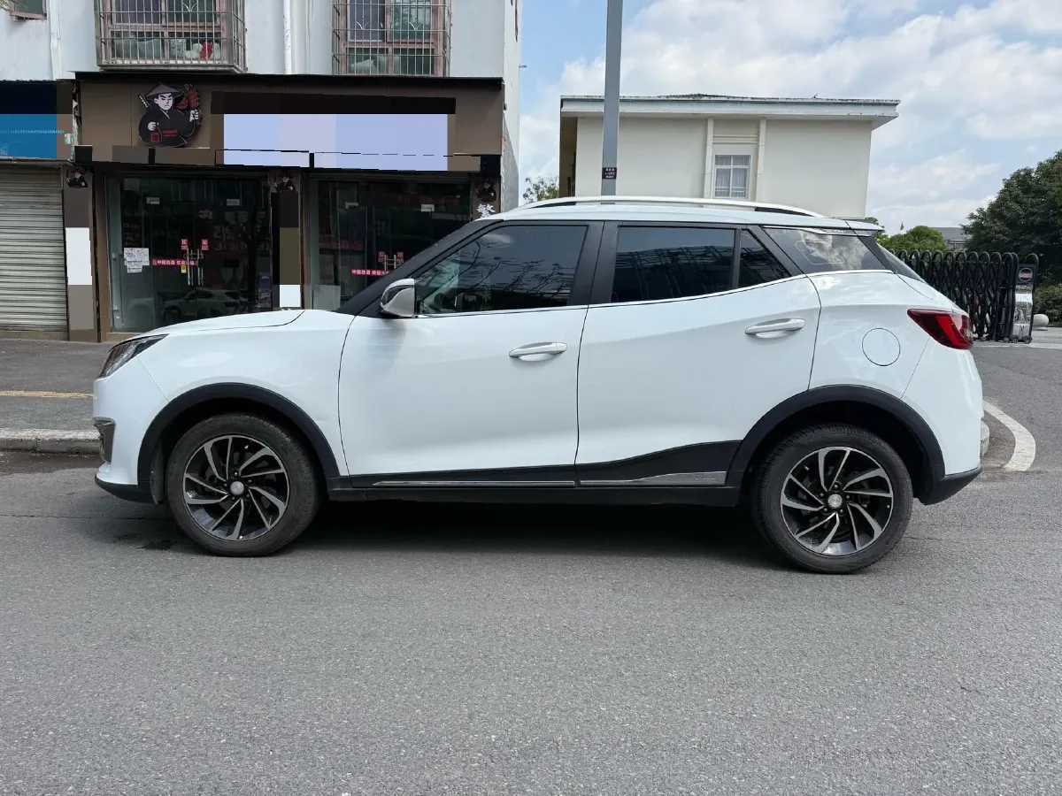 2017 Zotye T300 1.5T 144HP L4 CVT,autocango,china used car exporter,china ev exporter,chinese used car exporter,chinese used ev exporter