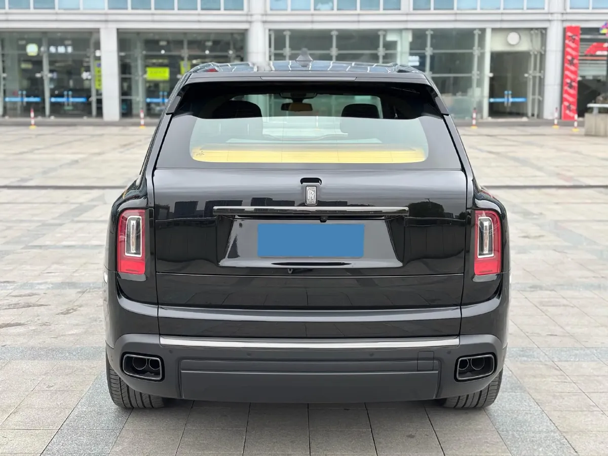 2018 Rolls-Royce Cullinan 6.7T 571HP V12 8AT,autocango,china used car exporter,china ev exporter,chinese used car exporter,chinese used ev exporter