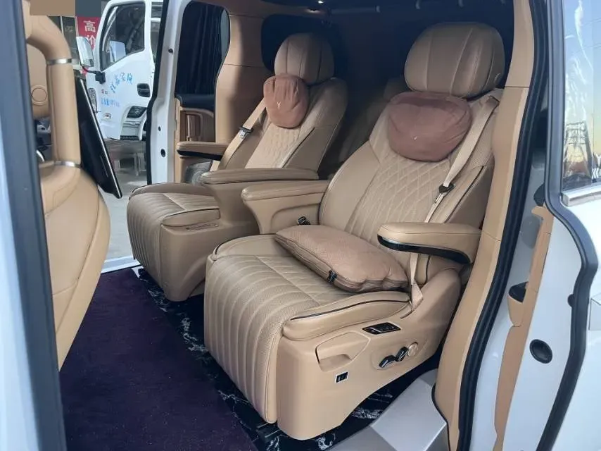 2022 Voyah Dream 1.5T 136HP L4 PHEV 25.57KWH,autocango,china used car exporter,china ev exporter,chinese used car exporter,chinese used ev exporter