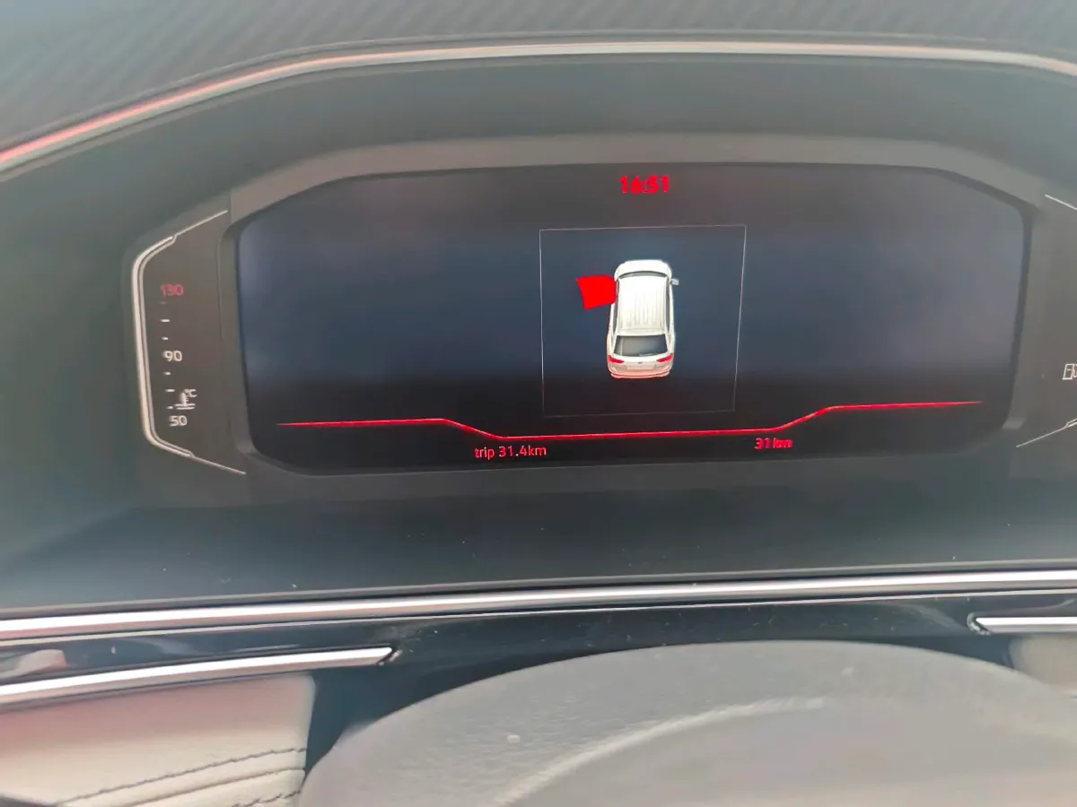 2025 Volkswagen Tiguan L 2.0T 186HP L4 7DCT,autocango,china used car exporter,china ev exporter,chinese used car exporter,chinese used ev exporter