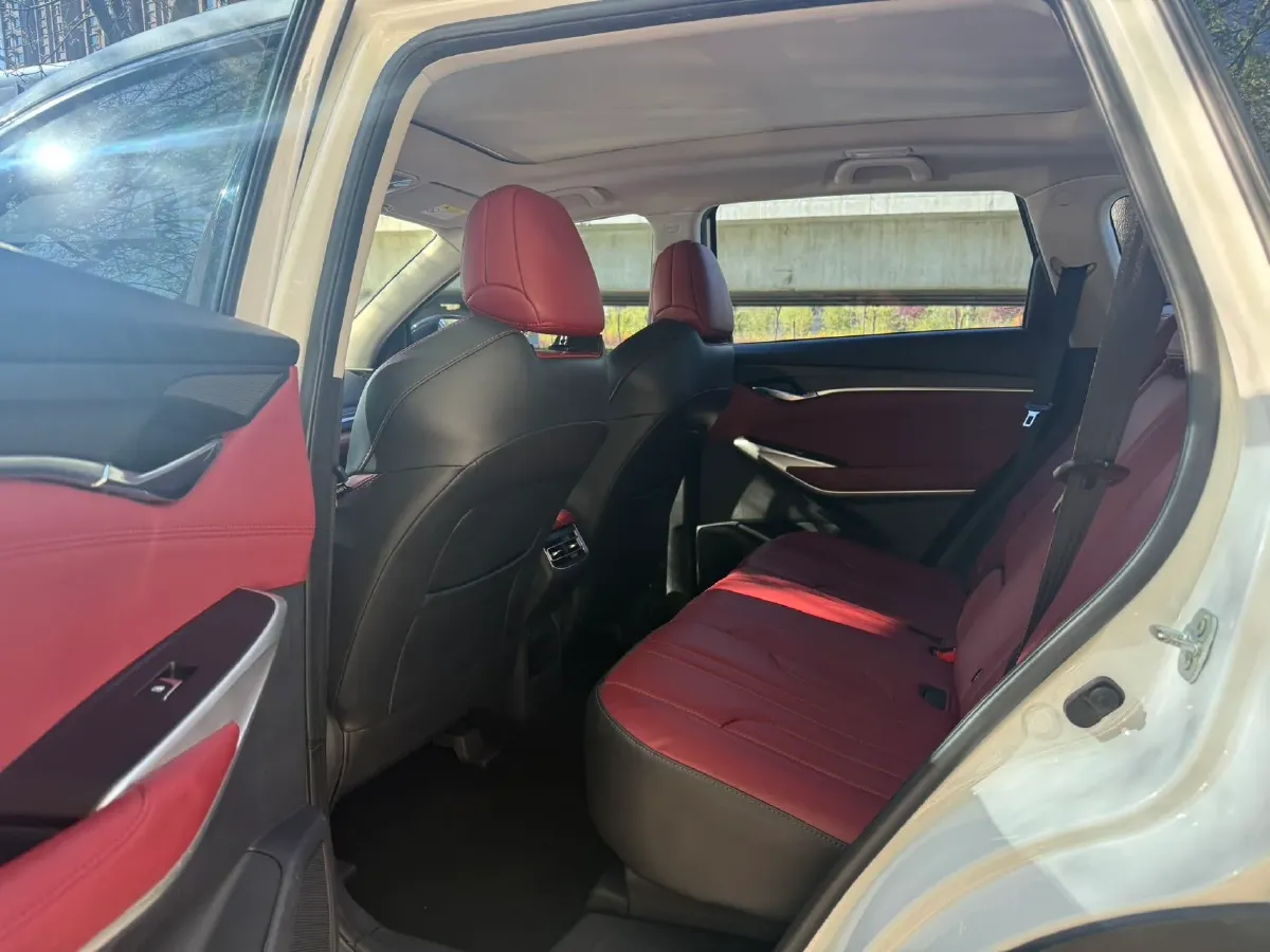 2021 ChangAn CS75 Plus 1.5T 178HP L4 6AT,autocango,china used car exporter,china ev exporter,chinese used car exporter,chinese used ev exporter