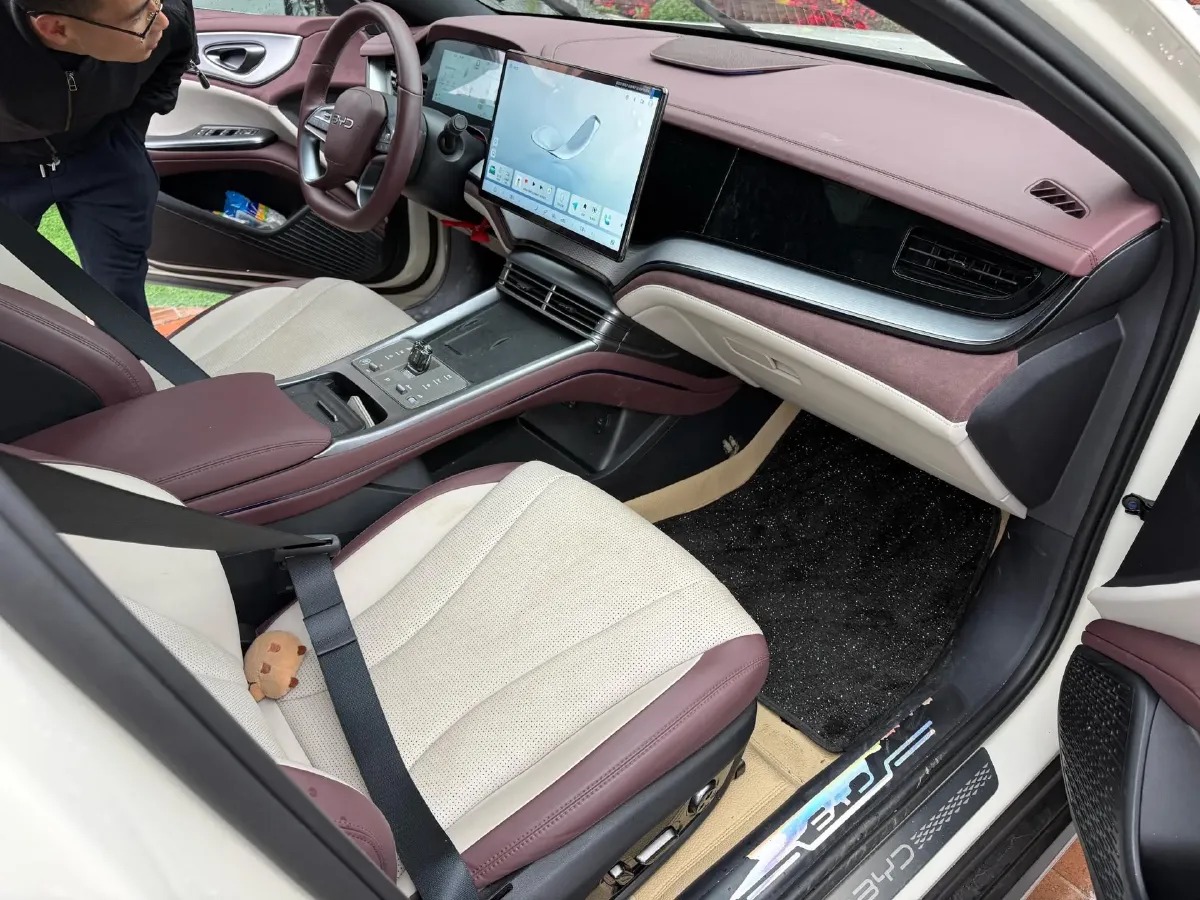 2025 BYD Seal07 DM-i 1.5L 101HP L4 E-CVT PHEV 17.6KWH,autocango,china used car exporter,china ev exporter,chinese used car exporter,chinese used ev exporter