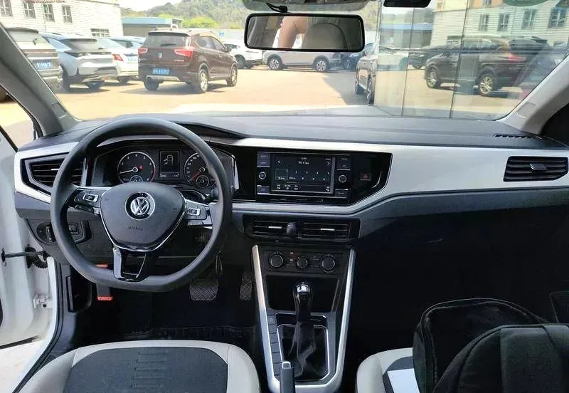 2019 Volkswagen Polo 1.5L 113HP L4 6AT,autocango,china used car exporter,china ev exporter,chinese used car exporter,chinese used ev exporter