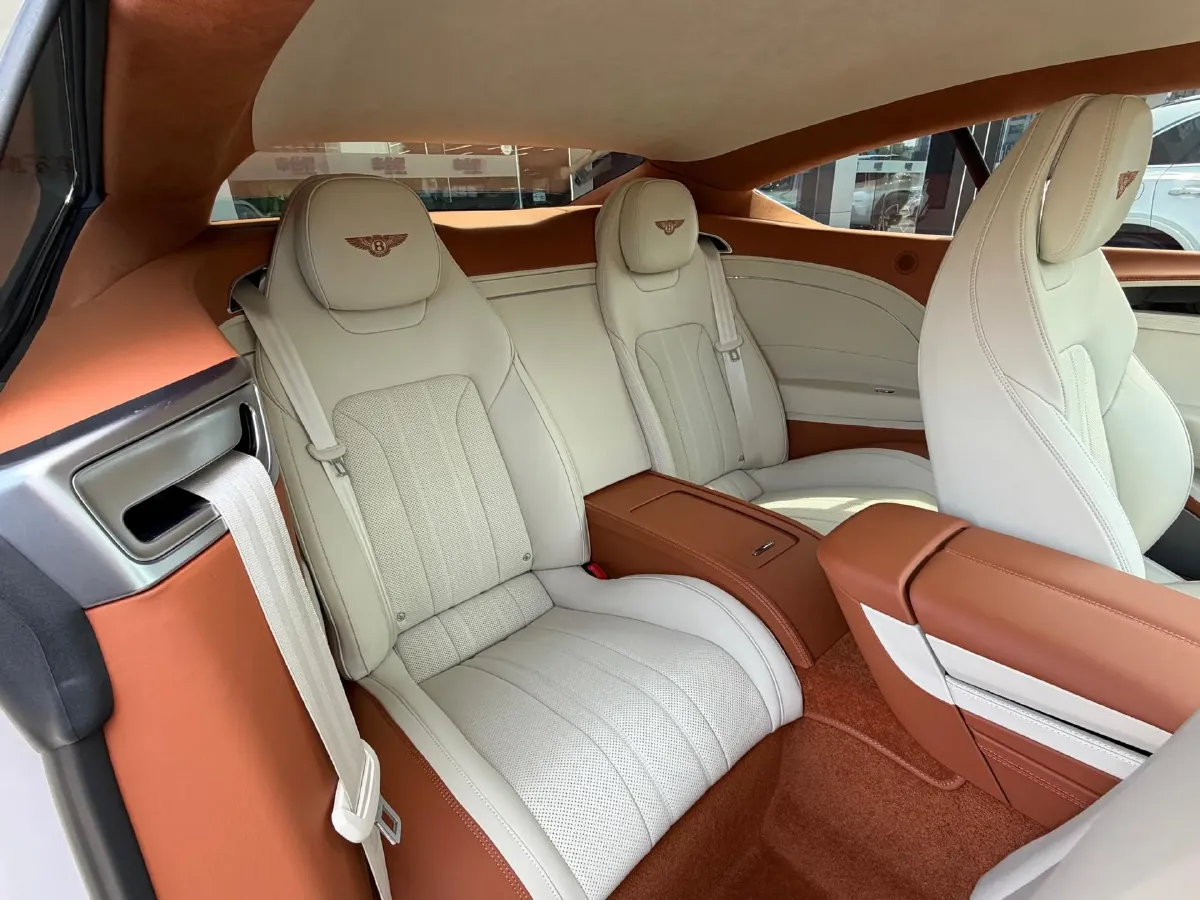 2024 Bentley Continental 4.0T 549HP V8 8DCT,autocango,china used car exporter,china ev exporter,chinese used car exporter,chinese used ev exporter