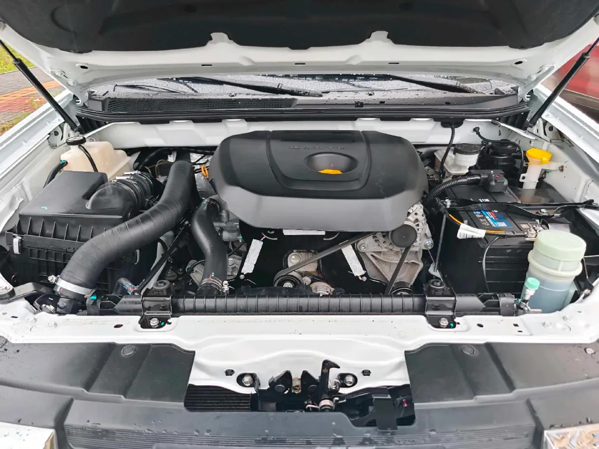 2019 Isuzu LingTuo 2.5T 129HP L4 6AT,autocango,china used car exporter,china ev exporter,chinese used car exporter,chinese used ev exporter