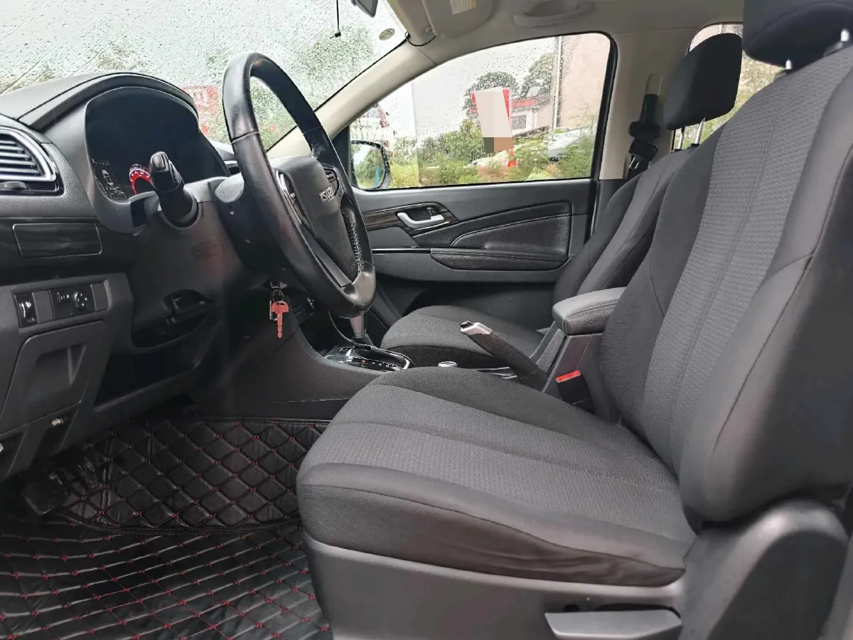 2019 Isuzu LingTuo 2.5T 129HP L4 6AT,autocango,china used car exporter,china ev exporter,chinese used car exporter,chinese used ev exporter