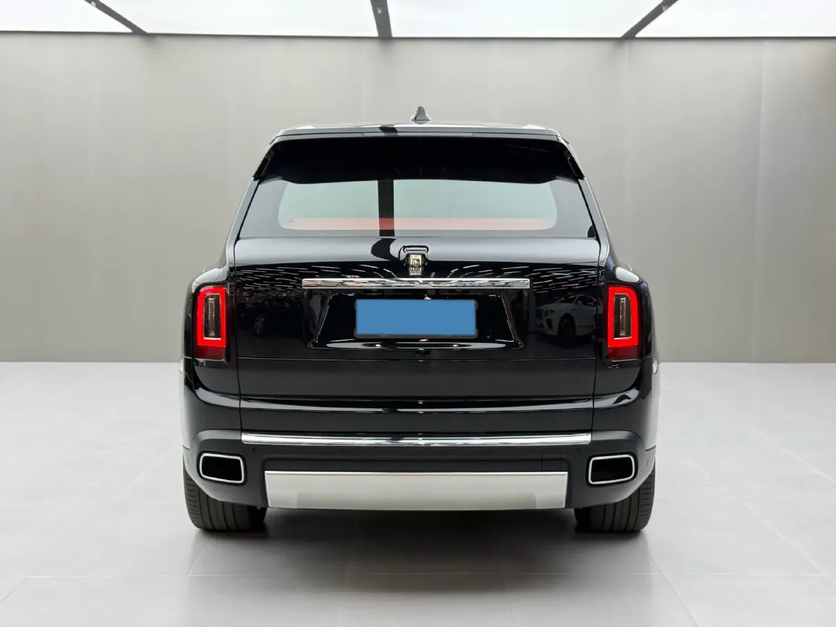 2018 Rolls-Royce Cullinan 6.7T 571HP V12 8AT,autocango,china used car exporter,china ev exporter,chinese used car exporter,chinese used ev exporter