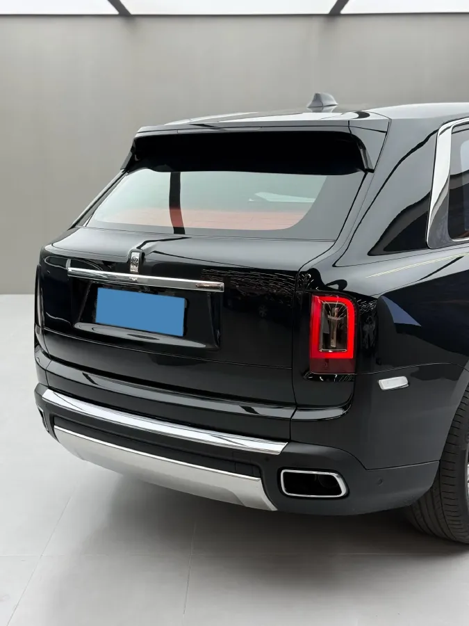 2018 Rolls-Royce Cullinan 6.7T 571HP V12 8AT,autocango,china used car exporter,china ev exporter,chinese used car exporter,chinese used ev exporter