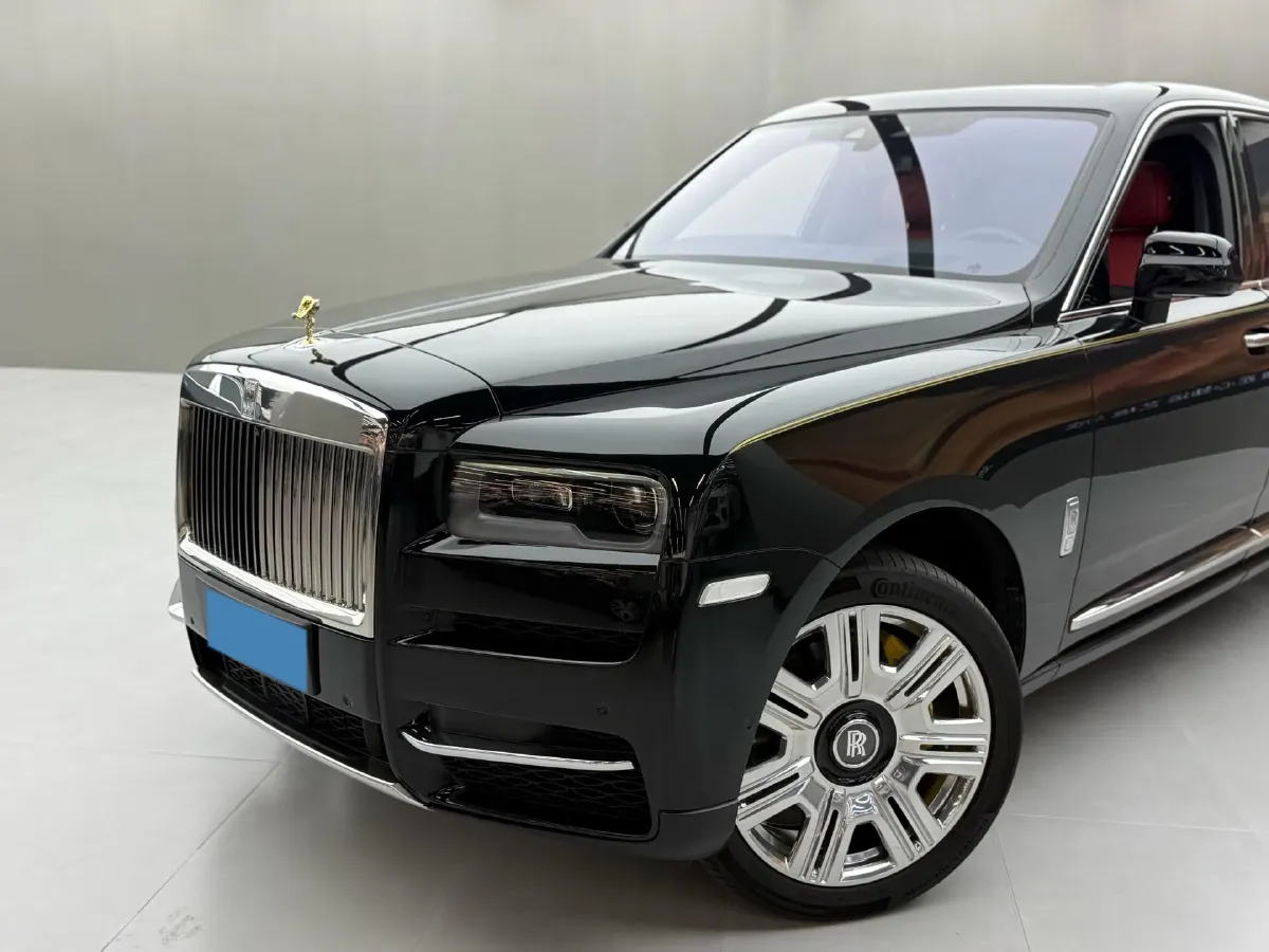 2018 Rolls-Royce Cullinan 6.7T 571HP V12 8AT,autocango,china used car exporter,china ev exporter,chinese used car exporter,chinese used ev exporter