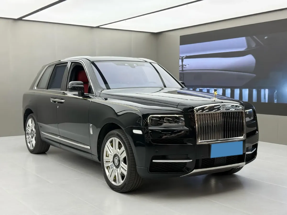 2018 Rolls-Royce Cullinan 6.7T 571HP V12 8AT,autocango,china used car exporter,china ev exporter,chinese used car exporter,chinese used ev exporter