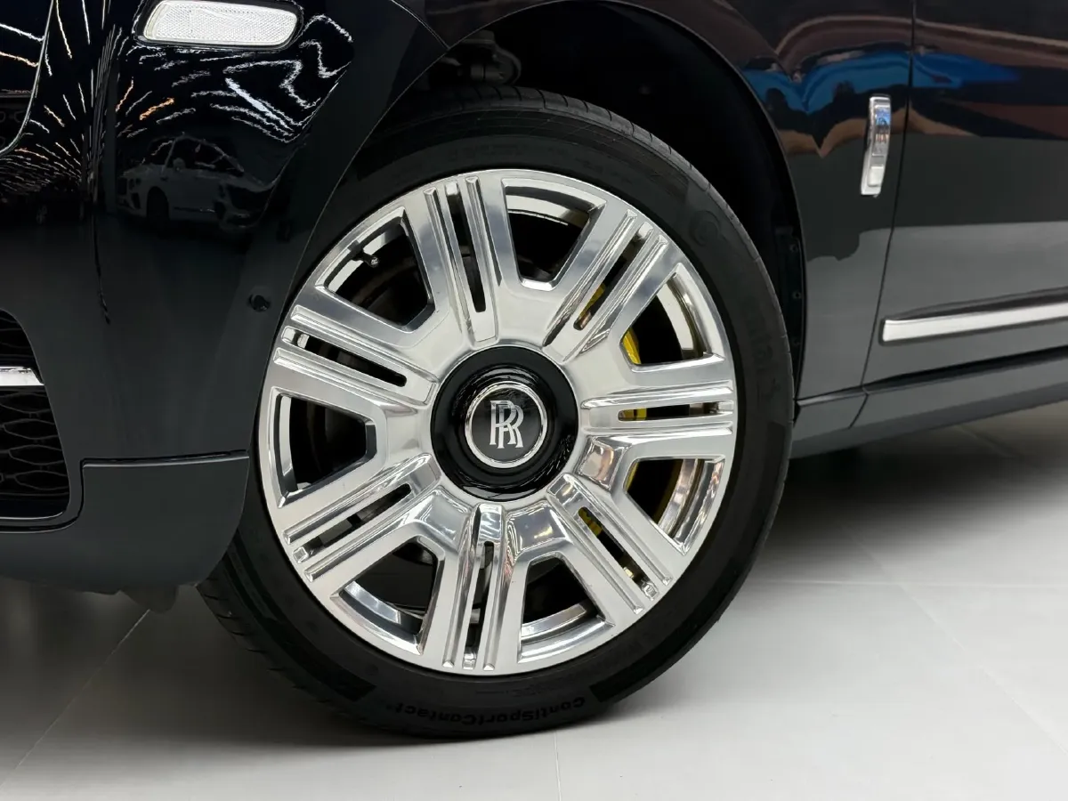 2018 Rolls-Royce Cullinan 6.7T 571HP V12 8AT,autocango,china used car exporter,china ev exporter,chinese used car exporter,chinese used ev exporter