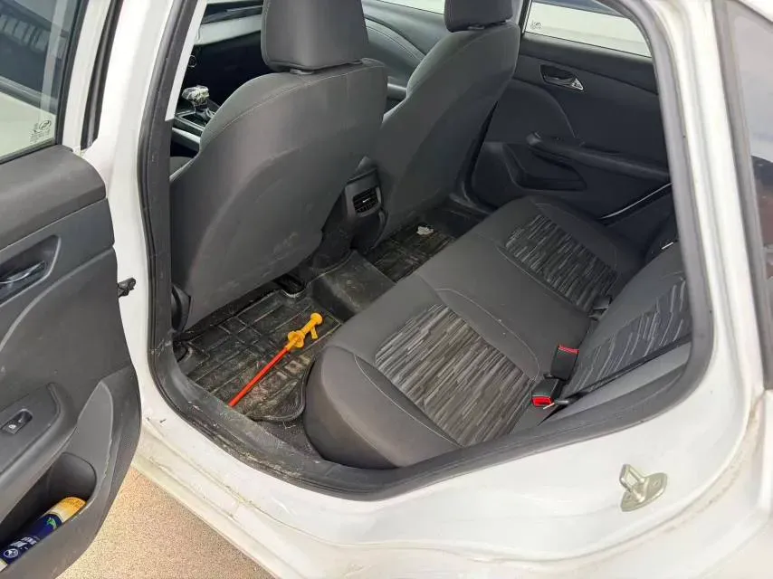 2023 Chevrolet Monza 1.5L 113HP L4 6DCT,autocango,china used car exporter,china ev exporter,chinese used car exporter,chinese used ev exporter