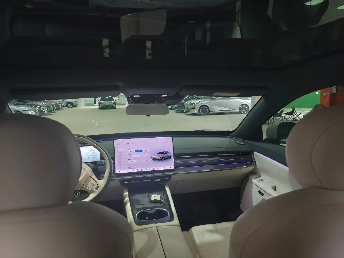 2025 DongFeng eπ eπ007 REEV 105HP REEV,autocango,china used car exporter,china ev exporter,chinese used car exporter,chinese used ev exporter