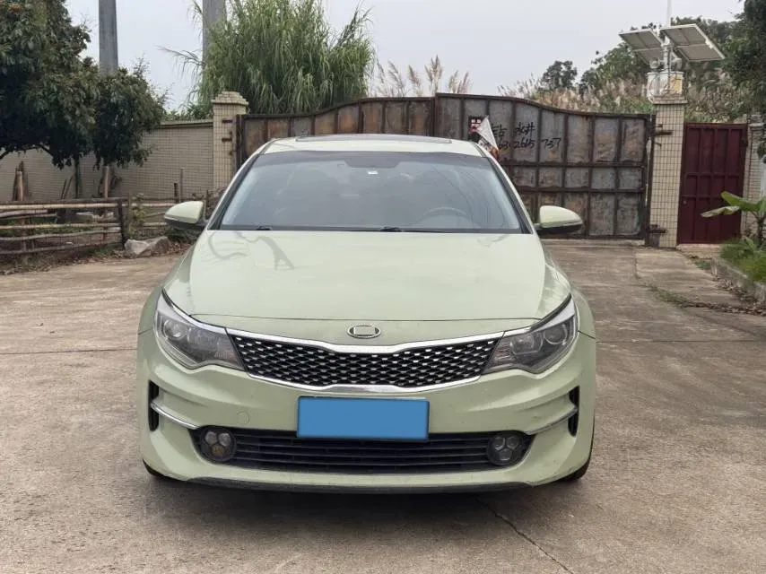 2016 Kia K5 2.0L 161HP L4 6AT,autocango,china used car exporter,china ev exporter,chinese used car exporter,chinese used ev exporter