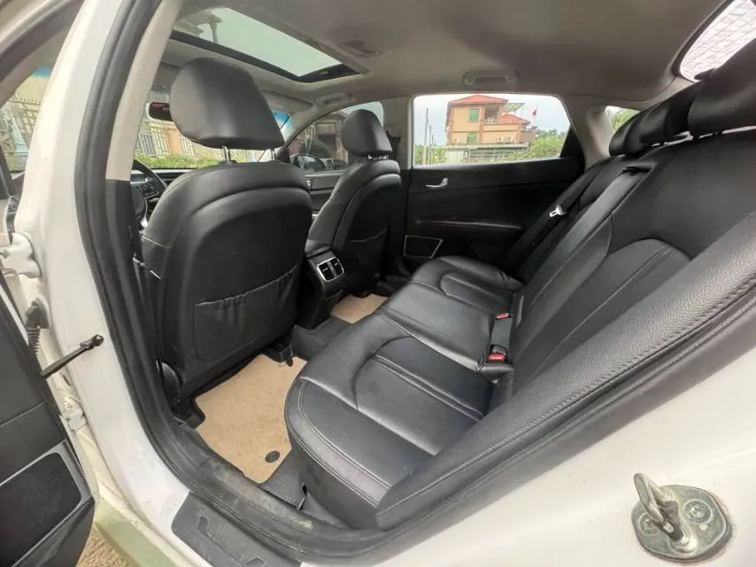 2016 Kia K5 2.0L 161HP L4 6AT,autocango,china used car exporter,china ev exporter,chinese used car exporter,chinese used ev exporter