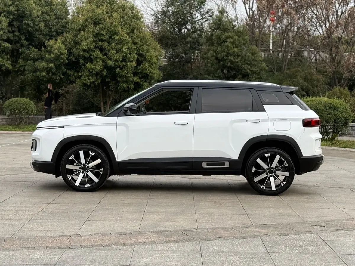 2023 Geely ICON 1.5T 181HP L4 7DCT,autocango,china used car exporter,china ev exporter,chinese used car exporter,chinese used ev exporter