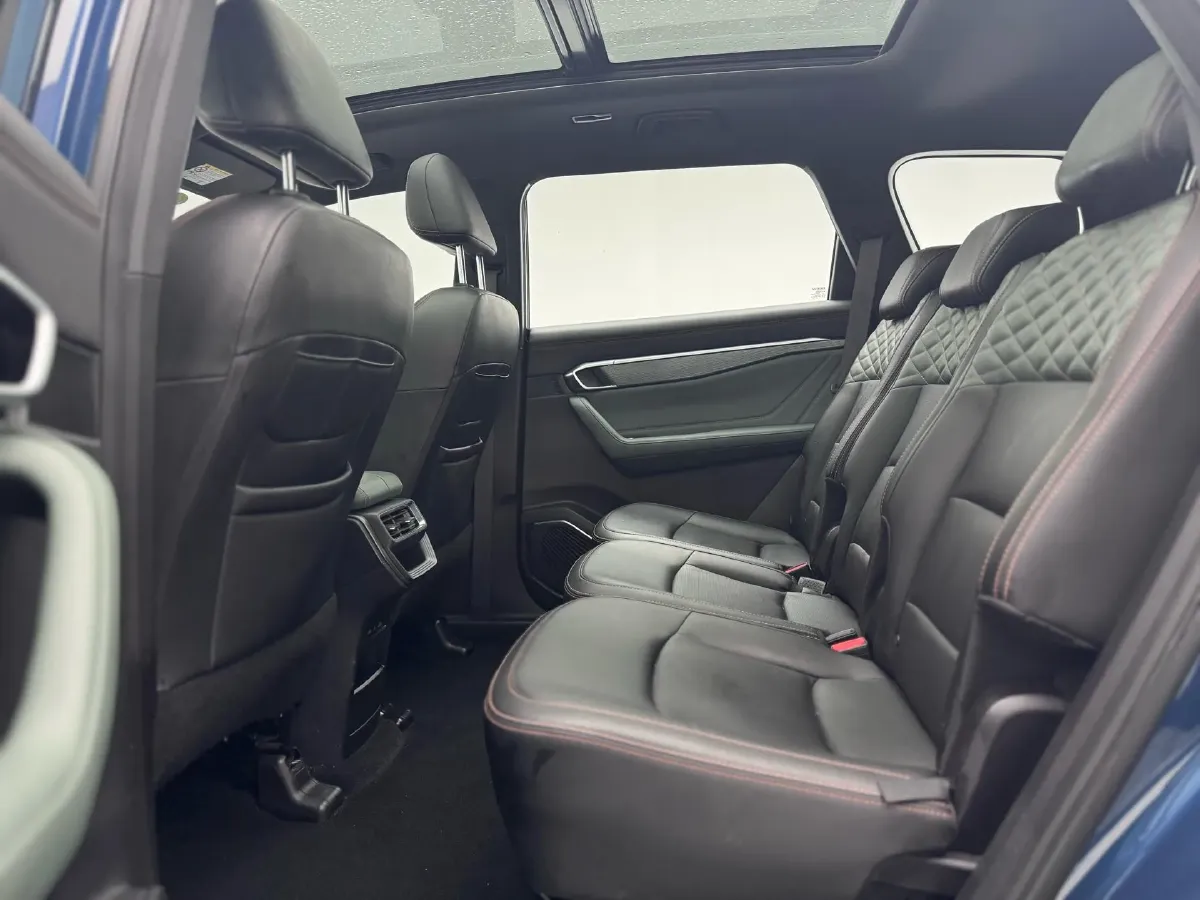 2023 Geely Okavango L 2.0T 218HP L4 7DCT,autocango,china used car exporter,china ev exporter,chinese used car exporter,chinese used ev exporter