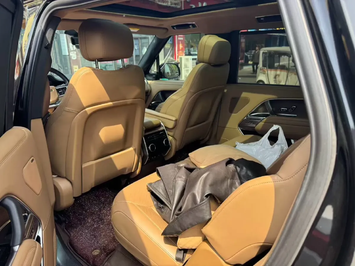 2024 Land Rover Range Rover 3.0T 400HP L6 8AT,autocango,china used car exporter,china ev exporter,chinese used car exporter,chinese used ev exporter