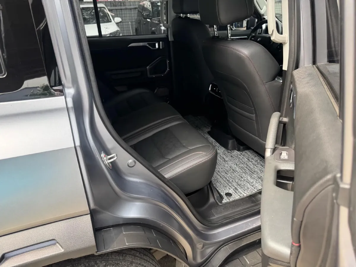 2023 Jetour Traveller 1.5T 184HP L4 7DCT,autocango,china used car exporter,china ev exporter,chinese used car exporter,chinese used ev exporter