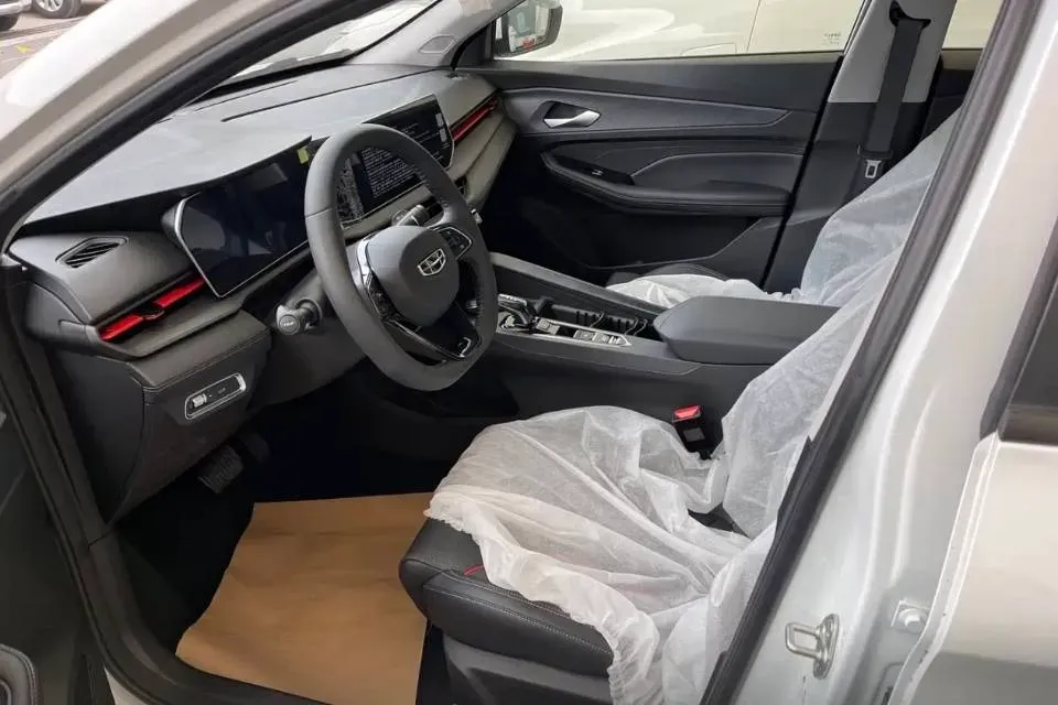 2024 Geely Binray 1.5T 181HP L4 7DCT,autocango,china used car exporter,china ev exporter,chinese used car exporter,chinese used ev exporter