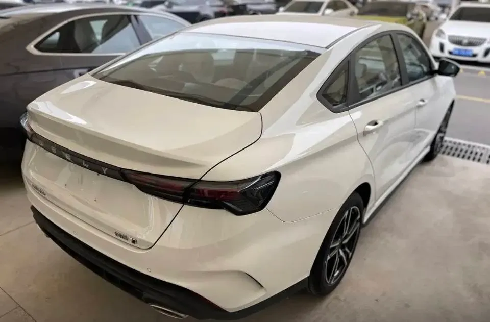 2024 Geely Binray 1.5T 181HP L4 7DCT,autocango,china used car exporter,china ev exporter,chinese used car exporter,chinese used ev exporter