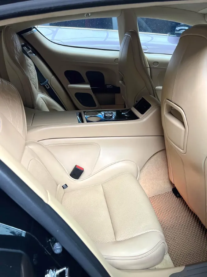 2017 Aston Martin Rapide 6.0L 560HP V12 8AT,autocango,china used car exporter,china ev exporter,chinese used car exporter,chinese used ev exporter