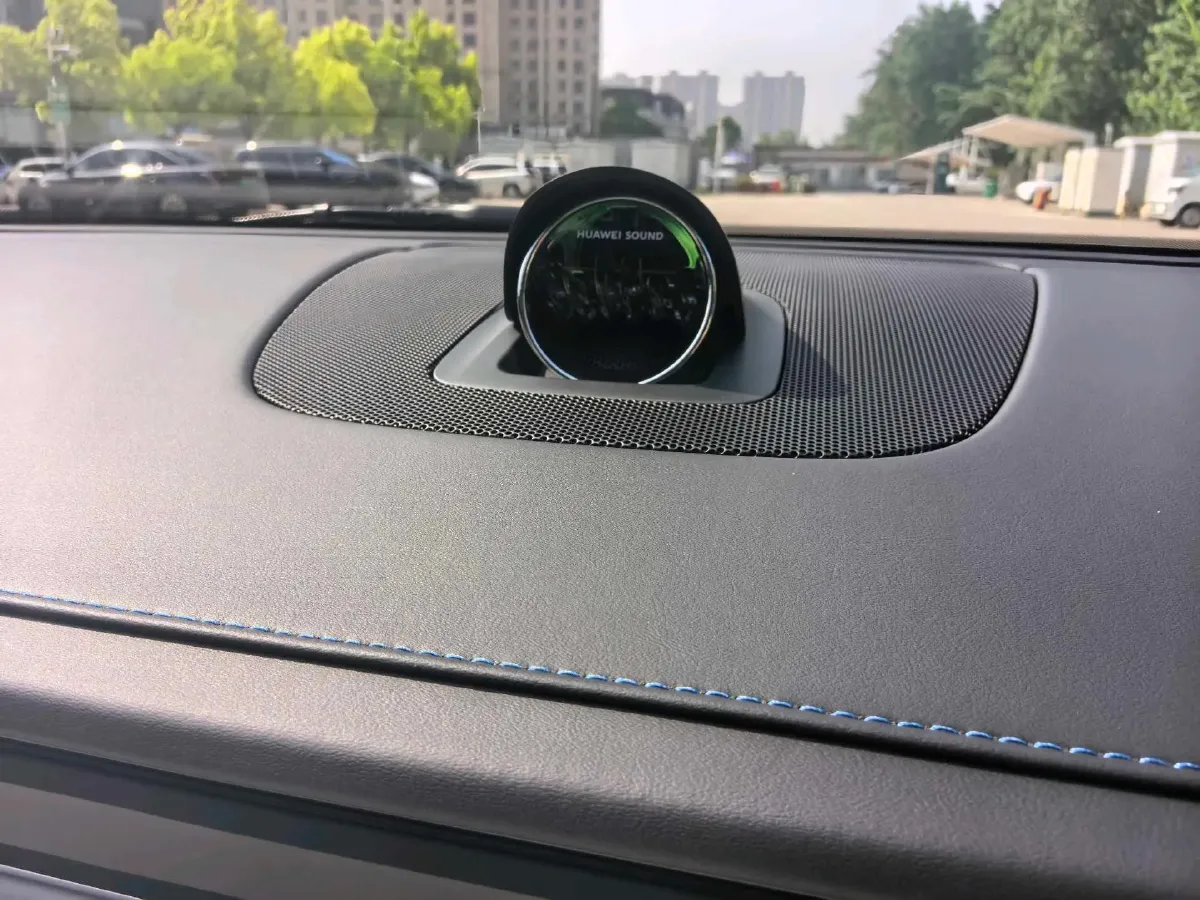 2025 Luxeed S7 BEV 100KWH,autocango,china used car exporter,china ev exporter,chinese used car exporter,chinese used ev exporter