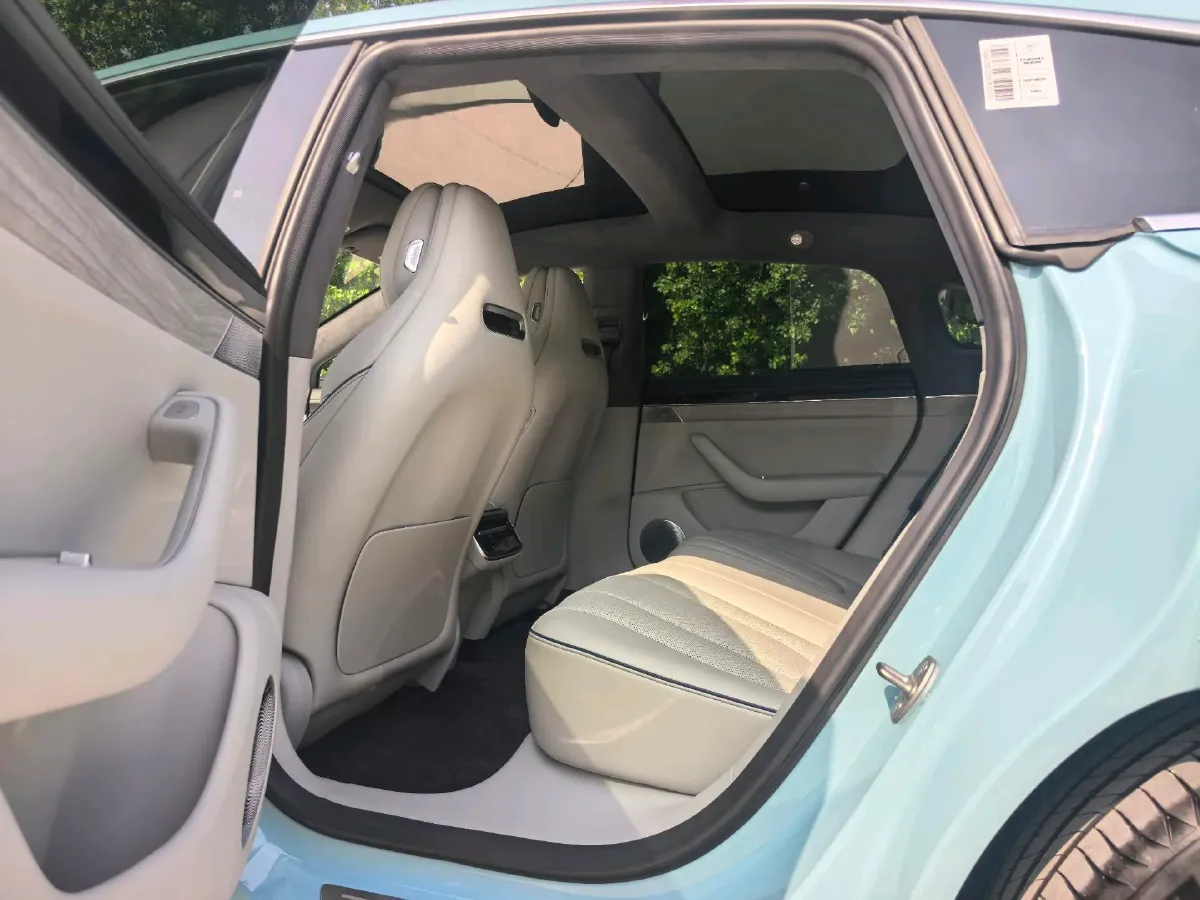 2025 Luxeed S7 BEV 100KWH,autocango,china used car exporter,china ev exporter,chinese used car exporter,chinese used ev exporter