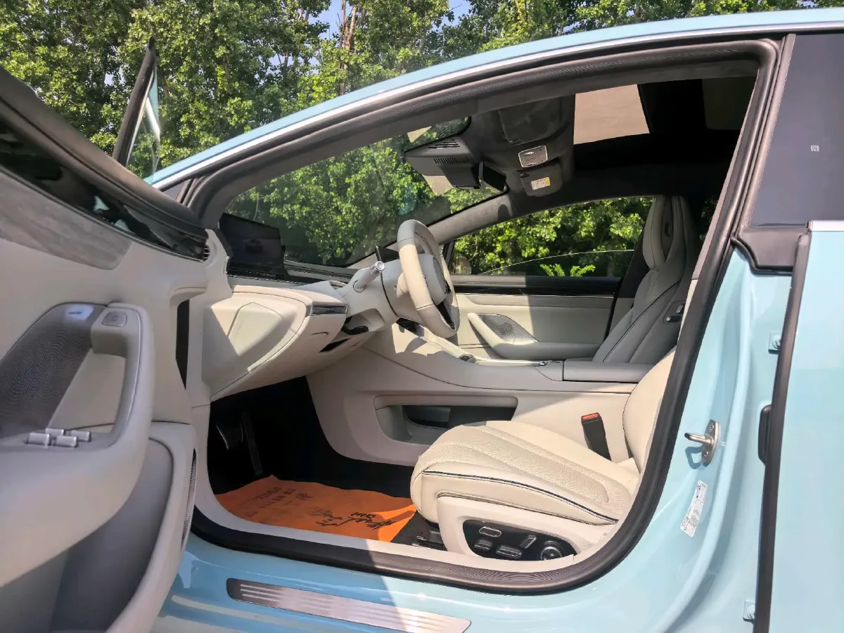 2025 Luxeed S7 BEV 100KWH,autocango,china used car exporter,china ev exporter,chinese used car exporter,chinese used ev exporter