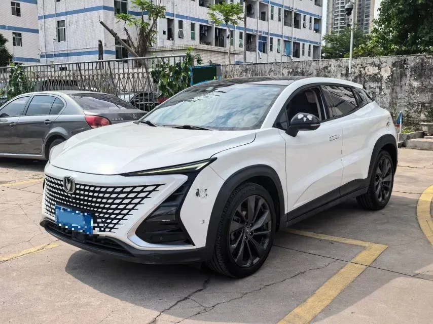 2020 ChangAn UNI-T 1.5T 180HP L4 7DCT,autocango,china used car exporter,china ev exporter,chinese used car exporter,chinese used ev exporter