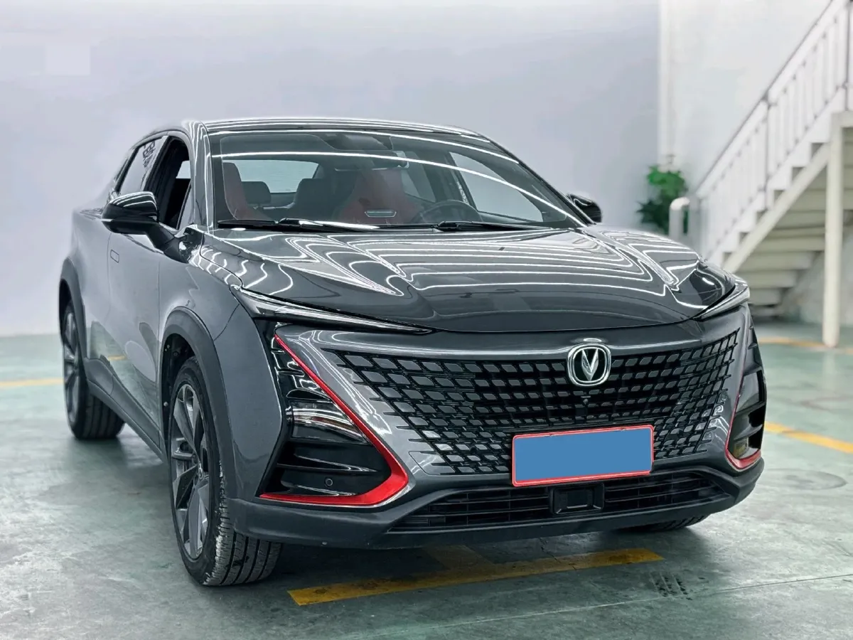 2020 ChangAn UNI-T 1.5T 180HP L4 7DCT,autocango,china used car exporter,china ev exporter,chinese used car exporter,chinese used ev exporter