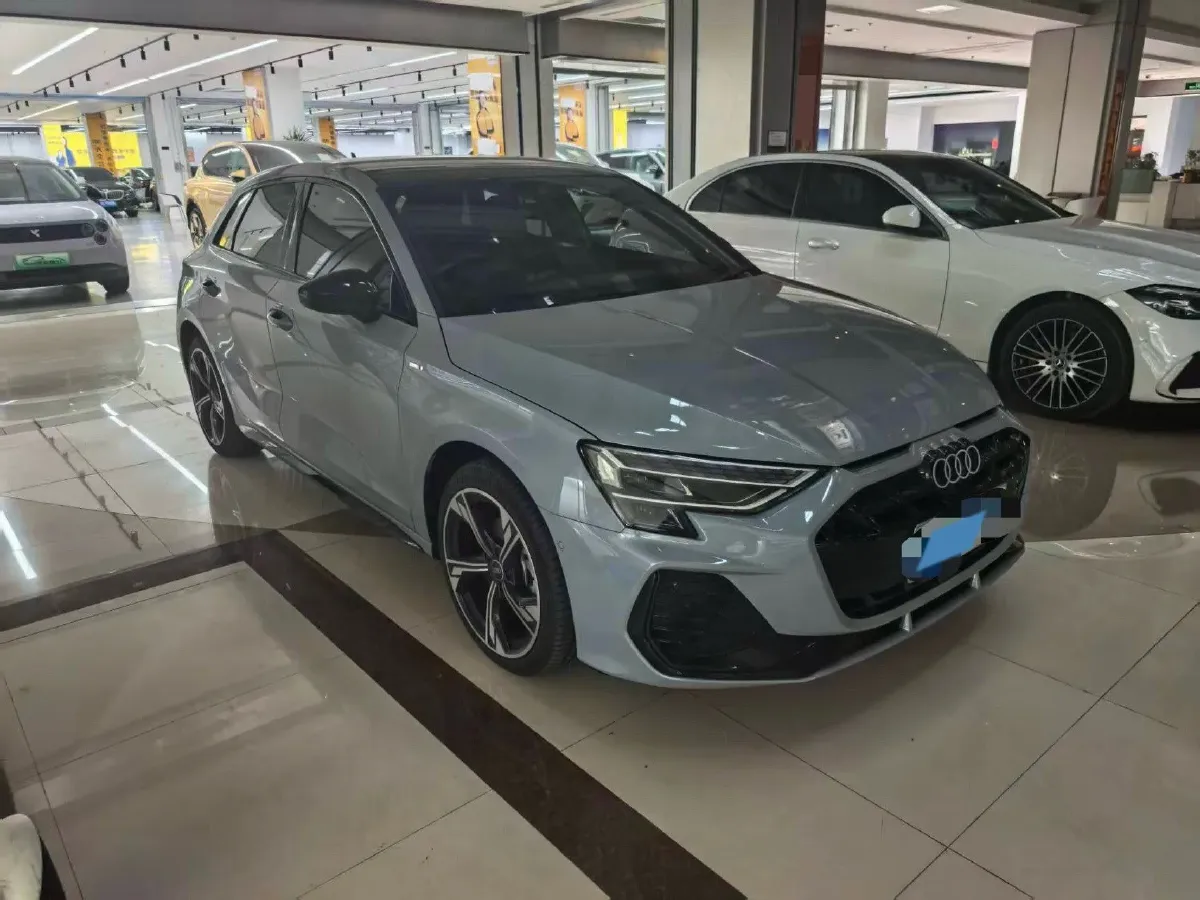 2025 Audi A3 1.5T 160HP L4 7DCT,autocango,china used car exporter,china ev exporter,chinese used car exporter,chinese used ev exporter