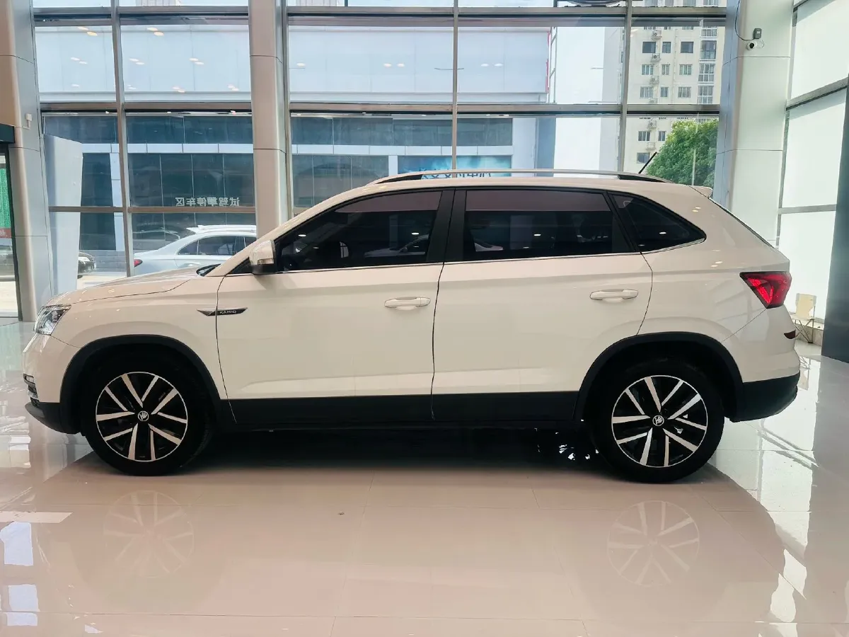 2022 Skoda Kamiq 1.5L 112HP L4 6AT,autocango,china used car exporter,china ev exporter,chinese used car exporter,chinese used ev exporter
