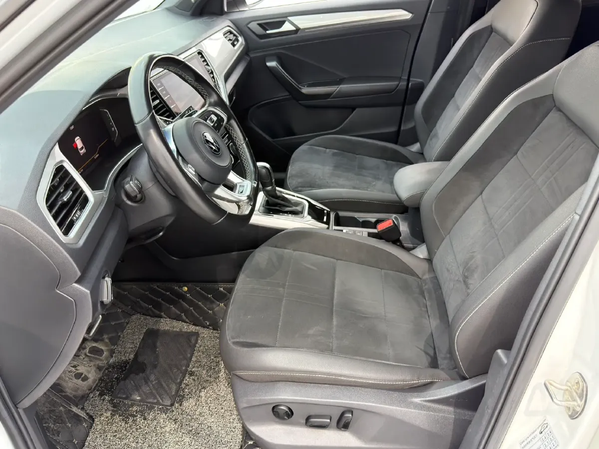 2022 Volkswagen T-Roc 1.4T 150HP L4 7DCT,autocango,china used car exporter,china ev exporter,chinese used car exporter,chinese used ev exporter