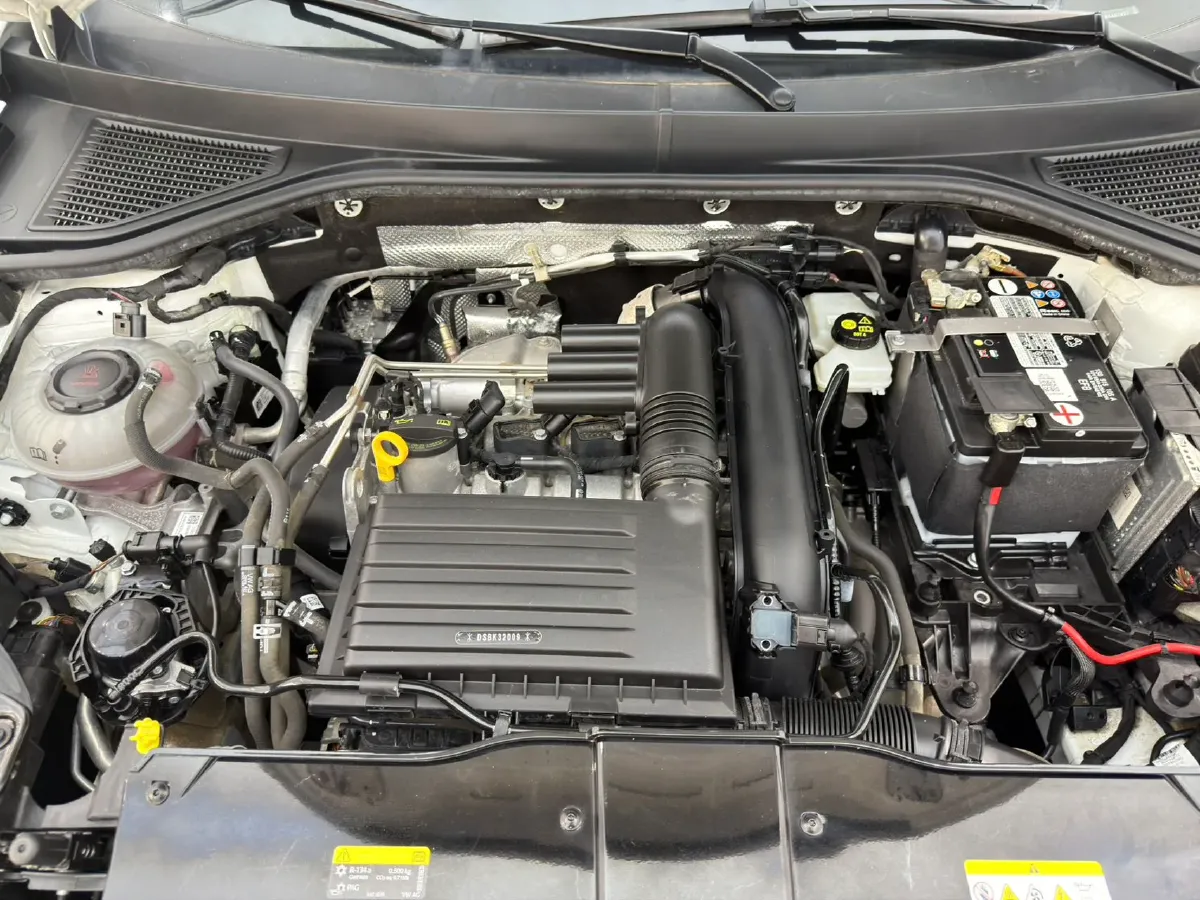 2022 Volkswagen T-Roc 1.4T 150HP L4 7DCT,autocango,china used car exporter,china ev exporter,chinese used car exporter,chinese used ev exporter