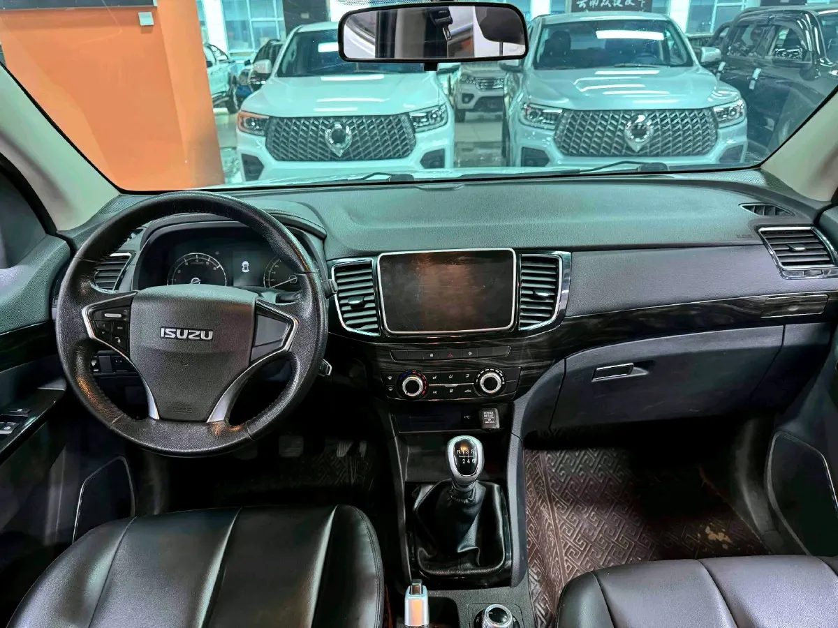 2020 Isuzu LingTuo 2.5T 150HP L4 6MT,autocango,china used car exporter,china ev exporter,chinese used car exporter,chinese used ev exporter