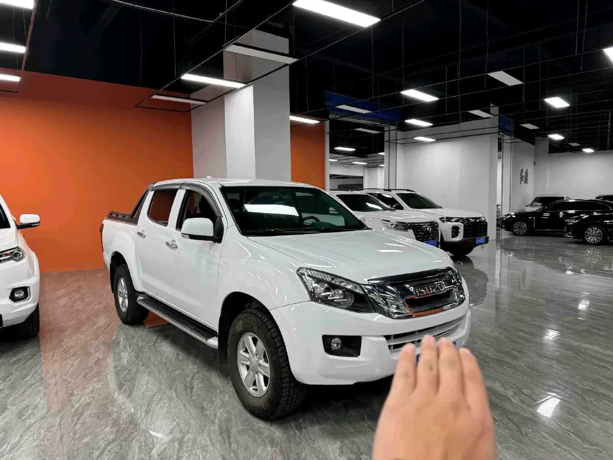 2020 Isuzu LingTuo 2.5T 150HP L4 6MT,autocango,china used car exporter,china ev exporter,chinese used car exporter,chinese used ev exporter