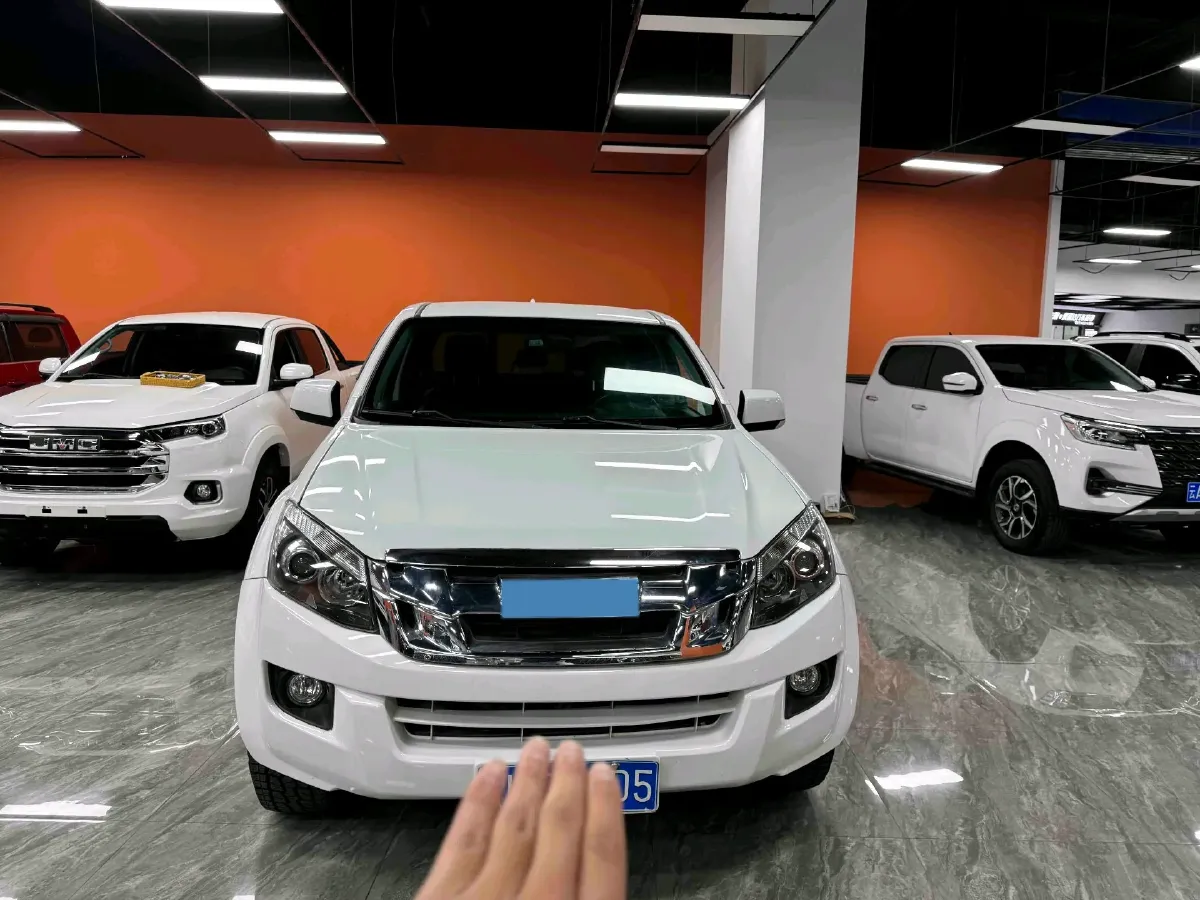 2020 Isuzu LingTuo 2.5T 150HP L4 6MT,autocango,china used car exporter,china ev exporter,chinese used car exporter,chinese used ev exporter