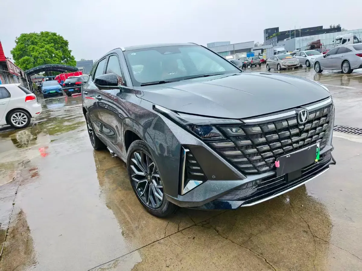 2025 ChangAn UNI-Z 1.5L 98HP L4 E-CVT PHEV,autocango,china used car exporter,china ev exporter,chinese used car exporter,chinese used ev exporter