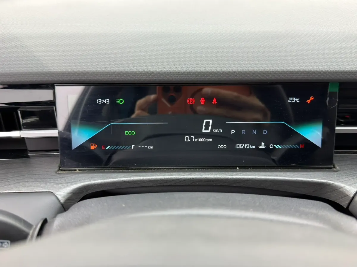 2025 Jetour DASHING 1.5T 184HP L4 7DCT,autocango,china used car exporter,china ev exporter,chinese used car exporter,chinese used ev exporter