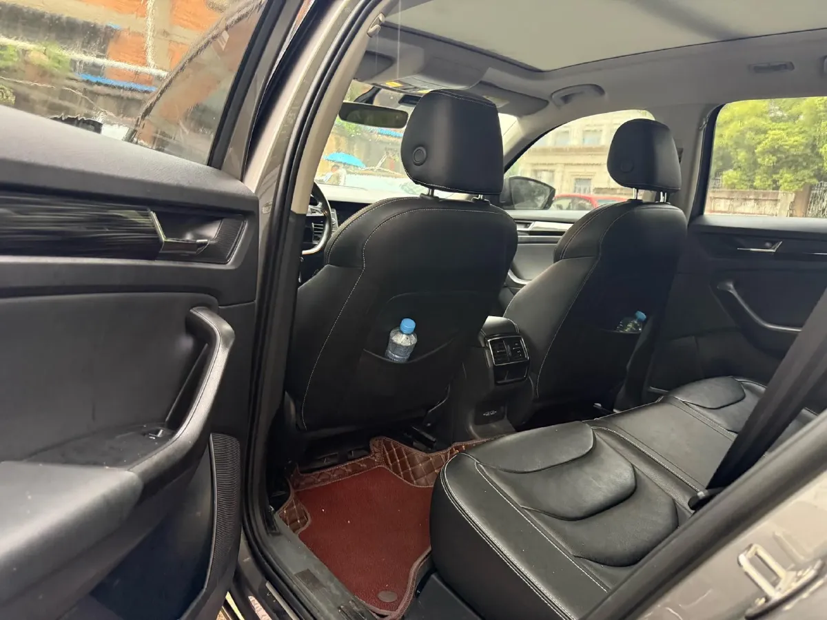 2019 Chevrolet Equinox 2.0T 260HP L4 9AT,autocango,china used car exporter,china ev exporter,chinese used car exporter,chinese used ev exporter