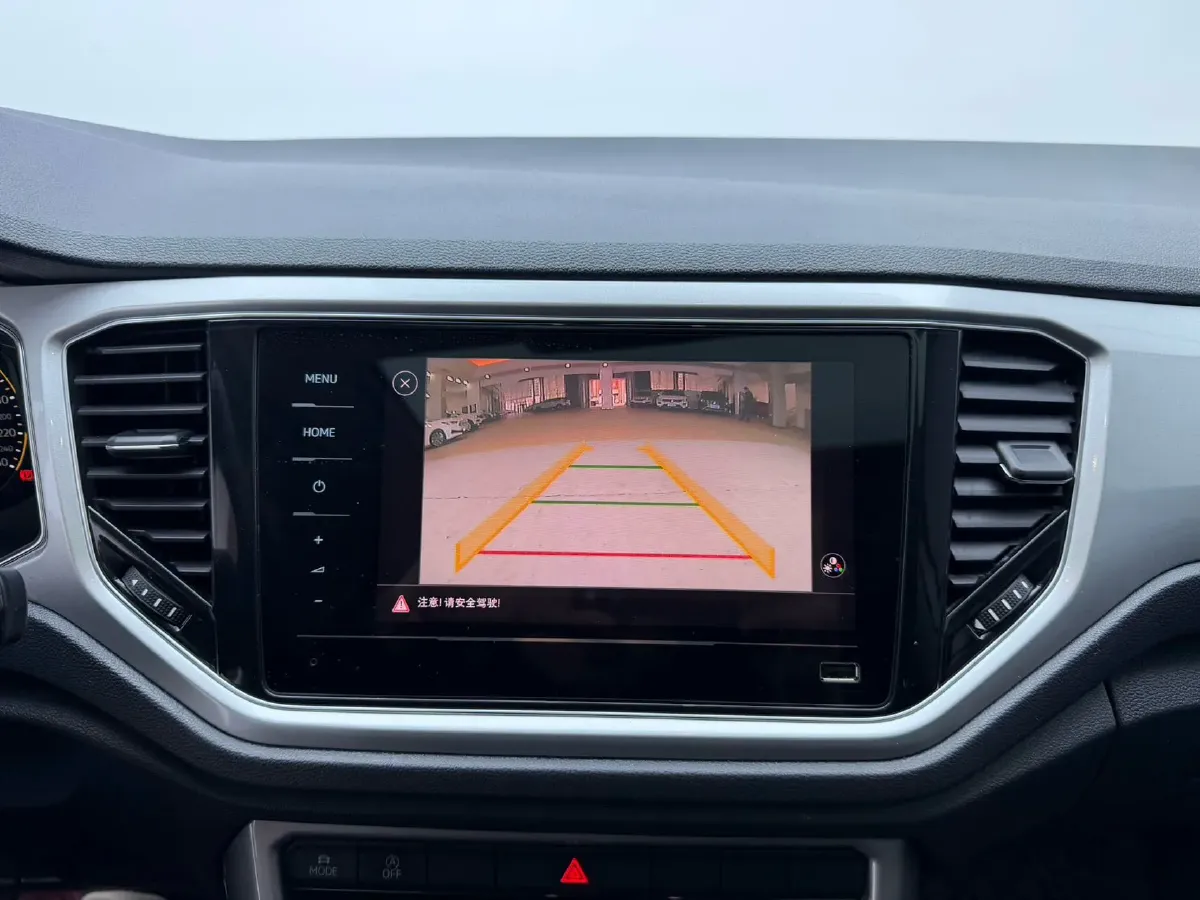 2022 Volkswagen T-Roc 1.4T 150HP L4 7DCT,autocango,china used car exporter,china ev exporter,chinese used car exporter,chinese used ev exporter