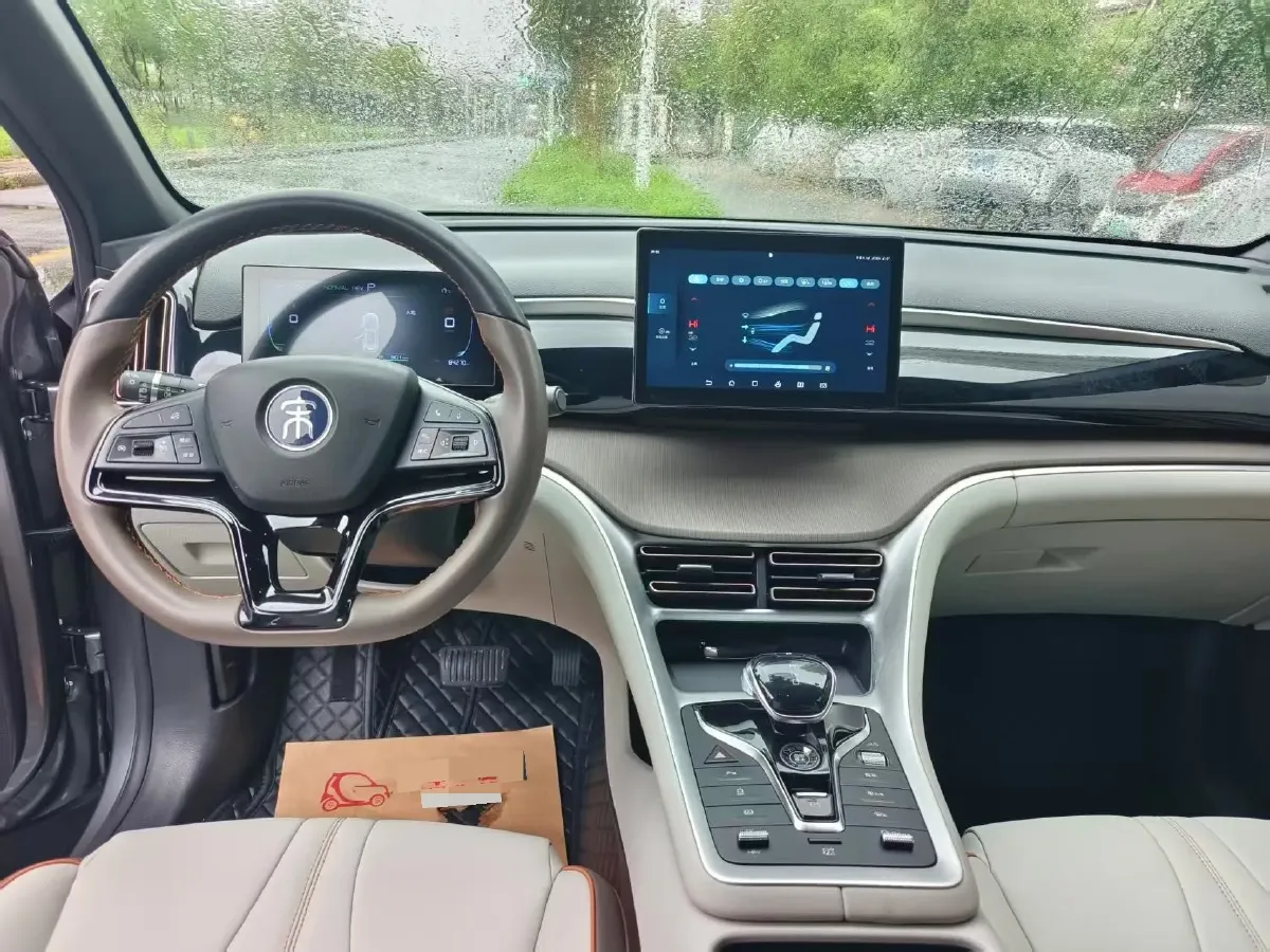 2022 Ruichi Auto EC35 BEV 82HP BEV 36.288KWH,autocango,china used car exporter,china ev exporter,chinese used car exporter,chinese used ev exporter