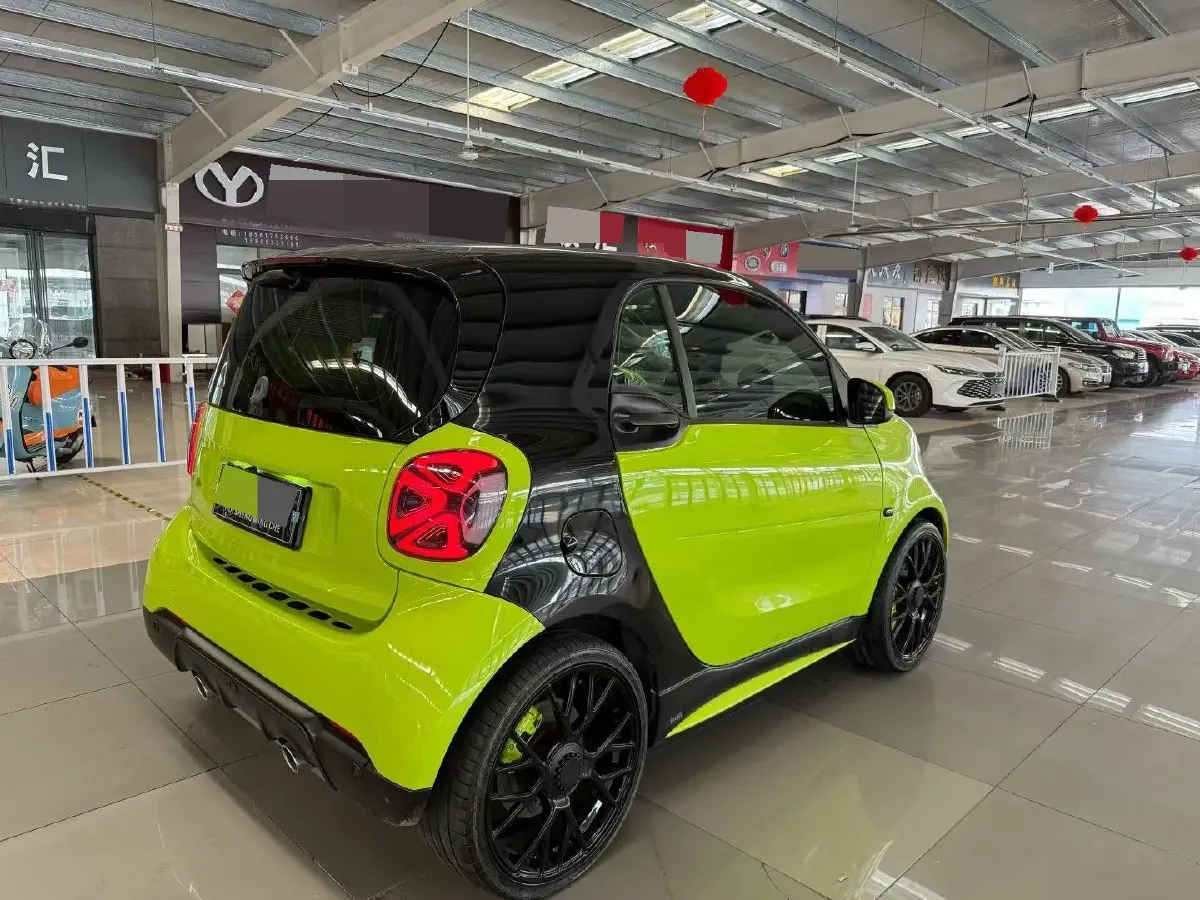 2018 Smart smart fortwo 0.9T 90HP L3 6DCT,autocango,china used car exporter,china ev exporter,chinese used car exporter,chinese used ev exporter