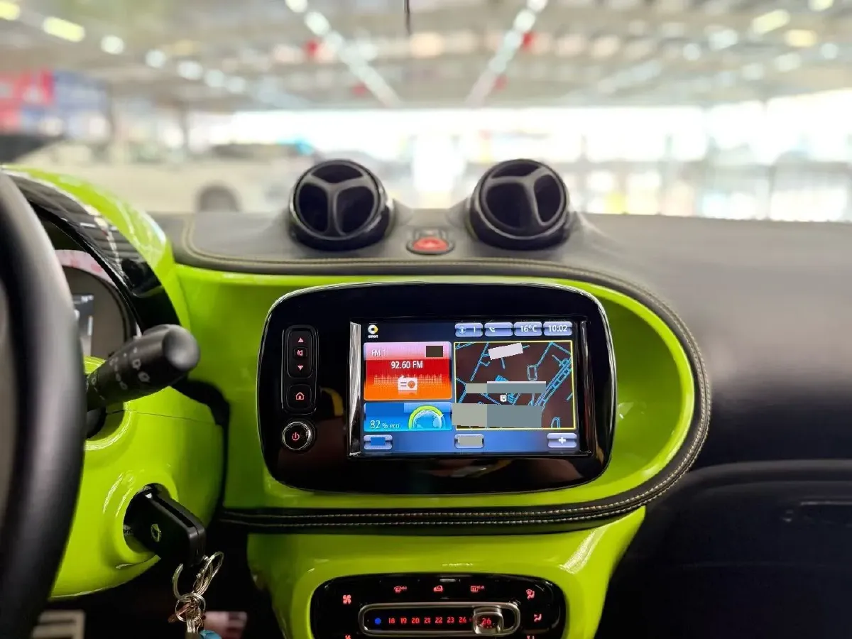 2018 Smart smart fortwo 0.9T 90HP L3 6DCT,autocango,china used car exporter,china ev exporter,chinese used car exporter,chinese used ev exporter