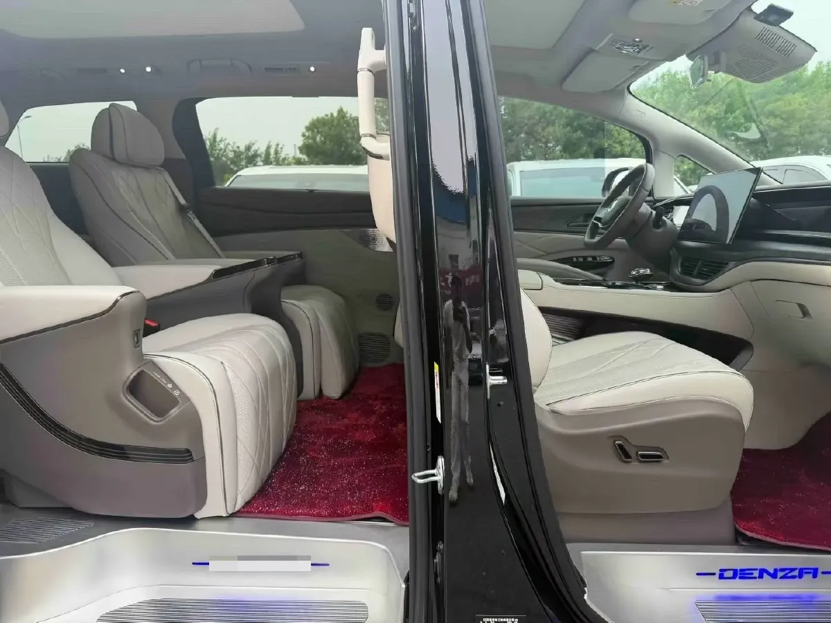 2023 Denza D9 1.5T 139HP L4 E-CVT PHEV 20.39KWH,autocango,china used car exporter,china ev exporter,chinese used car exporter,chinese used ev exporter