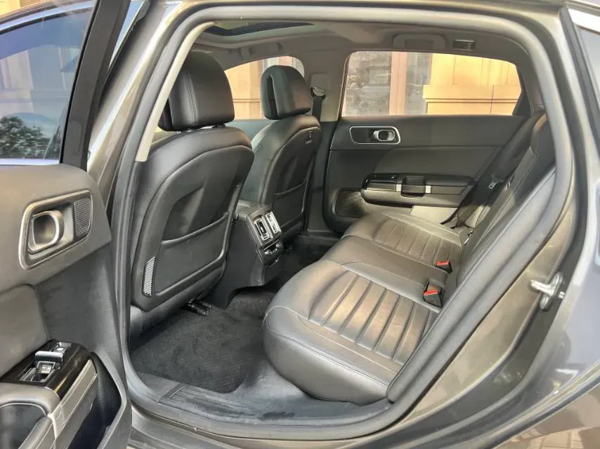 2017 Citroen C6 1.8T 204HP L4 6AT,autocango,china used car exporter,china ev exporter,chinese used car exporter,chinese used ev exporter