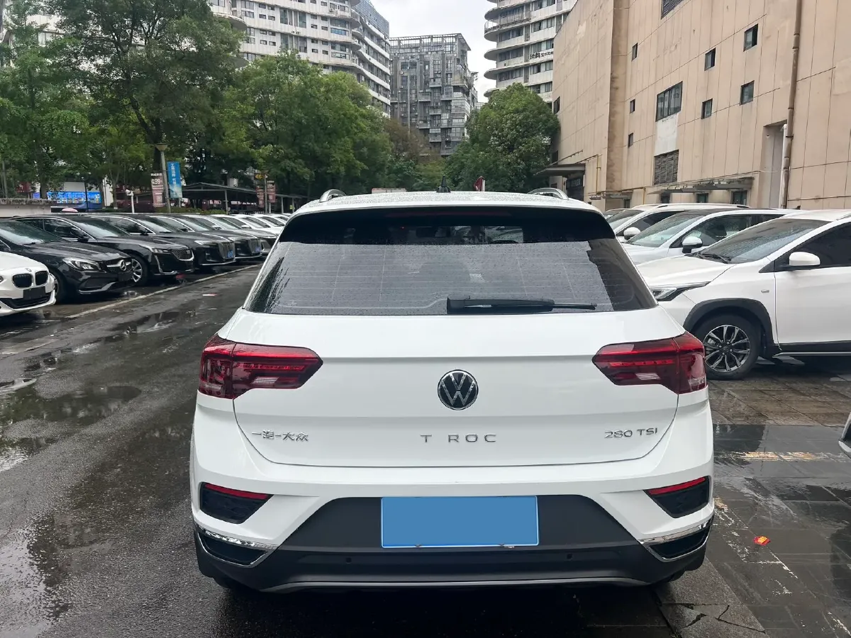 2022 Volkswagen T-Roc 1.4T 150HP L4 7DCT,autocango,china used car exporter,china ev exporter,chinese used car exporter,chinese used ev exporter